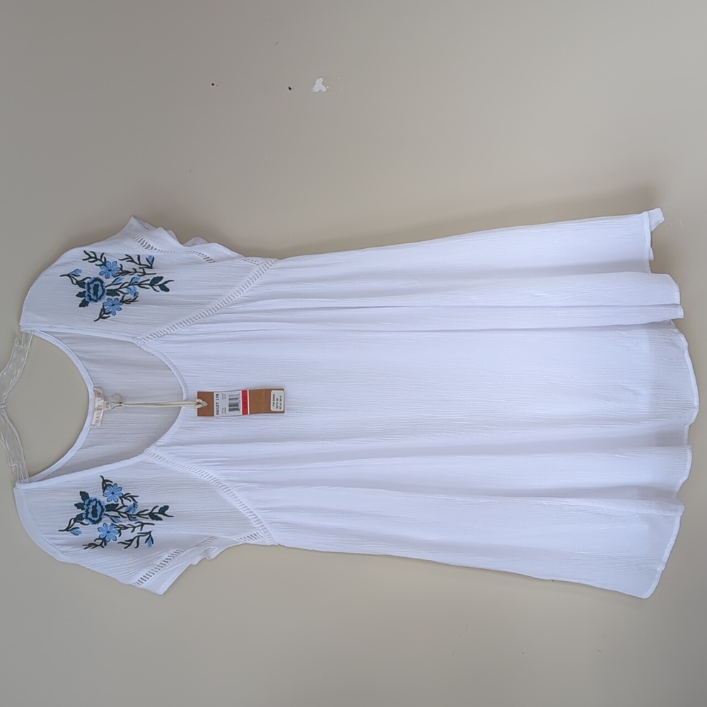 NWT Hailey Lyn Boho Embroidered Floral Crinkled Lined Oversized Dress XS White